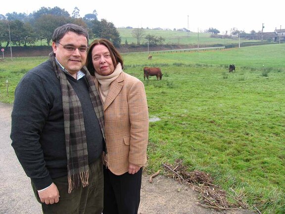 Nuestro colaborador Alberto Barciela con la escritora Nélida Piñón.