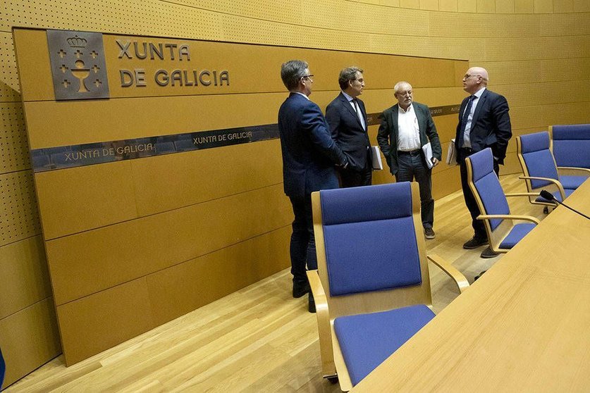 El titular del Gobierno gallego presidió esta tarde nuevamente la reunión para el seguimiento del COVID-19.