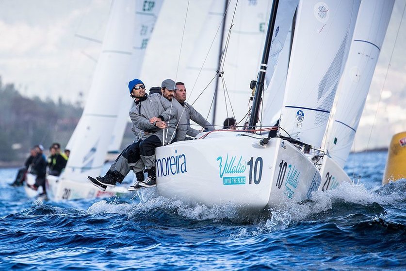 El lider La Guardia&Moreira del patrón lucense-vigues Gonzalo Araújo. ©SAILINGSHOTS BY MARÍA MUIÑA PHOTOGRAPHY.