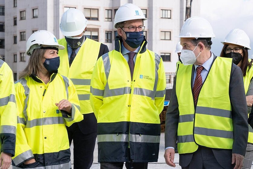 El presidente del Gobierno gallego visitó esta mañana las obras de la intermodal de Vigo.