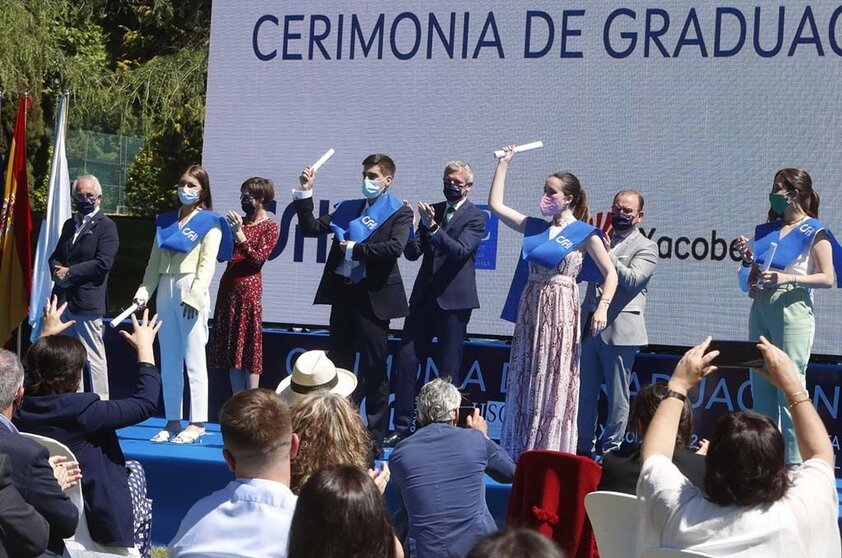 O acto no que recibiron o Diploma Superior en Xestión Hoteleira 47 alumnos e se entregaron 16 de Gastronomía e Xestión en Cociña.