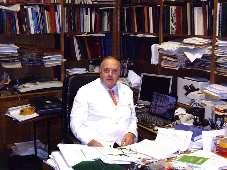 
O doutor Javier Jorge Barreiro, ex-xefe do Servizo de Rehabilitación do Hospital Clínico Universitario de Santiago, asegura que se logran mellorías de ata o 80%.