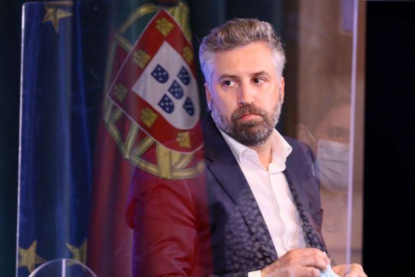 Ministro de Infraestructura y Vivienda, Pedro Nuno Santos, en la conferencia de prensa del Consejo de Ministros, Lisboa. JOÃO BICA. 