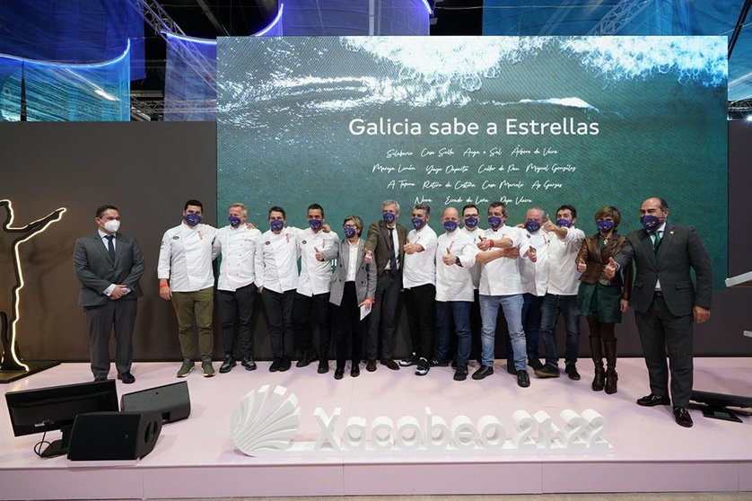 El vicepresidente primero de la Xunta, Alfonso Rueda, y la conselleira del Mar, Rosa Quintana, participaron en la presentación de "Galicia sabe a estrellas” con reconocidos chefs, donde destacaron la excelencia de la cocina gallega gracias a la calidad de los productos y la profesionalización del sector.