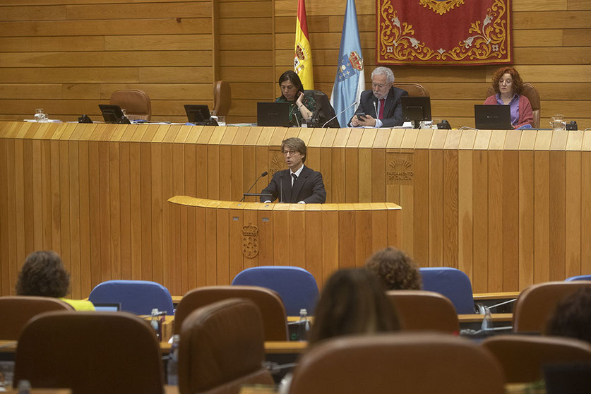 El conselleiro de Facienda e Administración Pública, Miguel Corgos, compareció hoy en el Pleno del Parlamento para informar del cierre del ejercicio 2022.