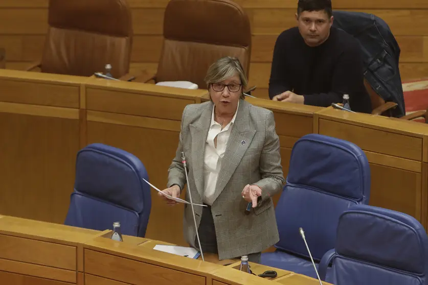 La conselleira do Mar respondió en el Parlamento dos preguntas relacionadas con la extracción de semilla de mejillón en los bancos naturales.