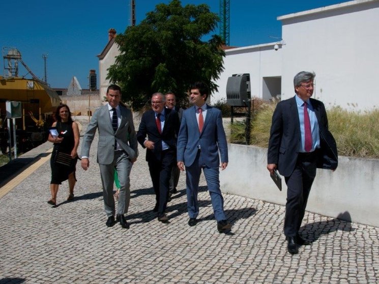 Ministro das Infraestruturas, João Galamba, e Secretário de Estado das Infraestruturas, Frederico Francisco, na chegada à consignação de reabilitação da Estrada Regional 243 e a A23 , Entroncamento.