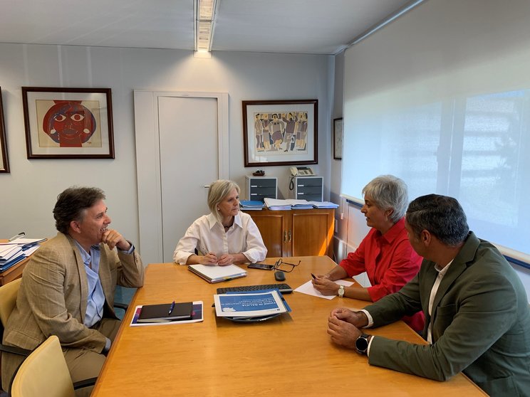 La directora del Igape, Covadonga Toca, mantuvo recientemente un encuentro con el equipo directivo de la Asociación de Empresas de Tecnología de Galicia (INEO) y con su nueva presidenta, Lourdes Guerra.