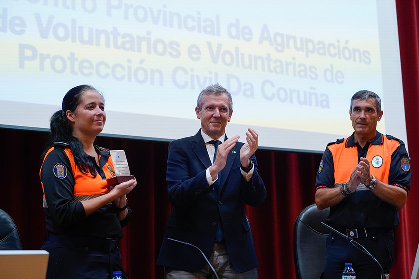 El presidente participa en el V Encuentro de Agrupaciones de Voluntarios de Protección Civil de la provincia de A Coruña.