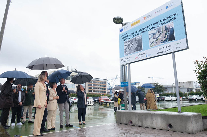 El presidente del Gobierno gallego participó en la presentación del proyecto de mejora en el paseo de Beiramar.