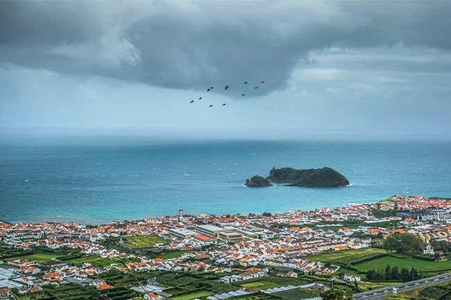 Esta é a primeira vez que os Açores estão representados na COP, a maior conferência mundial sobre alterações climáticas. A apresentação do Roteiro está enquadrada na programação do pavilhão português na COP28.
