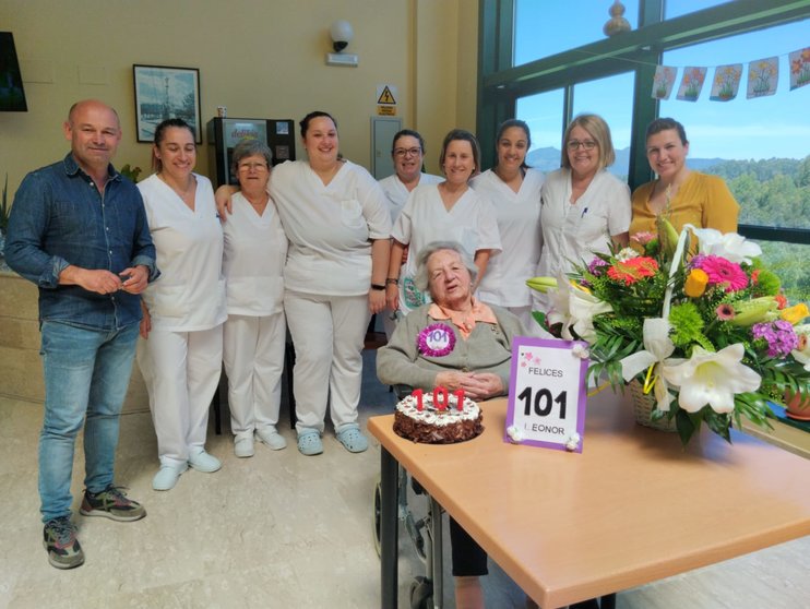 Leonor 101 anos