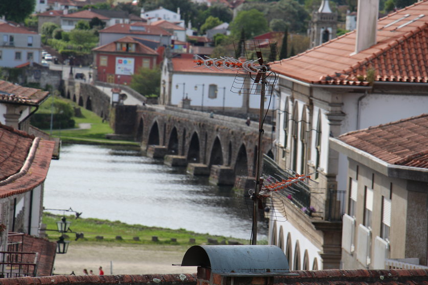 Ponte de Lima a partir da esplanada do Centro de Interpretação do Vinho Verde. ROBERTO LEDO/ARQUIVO.