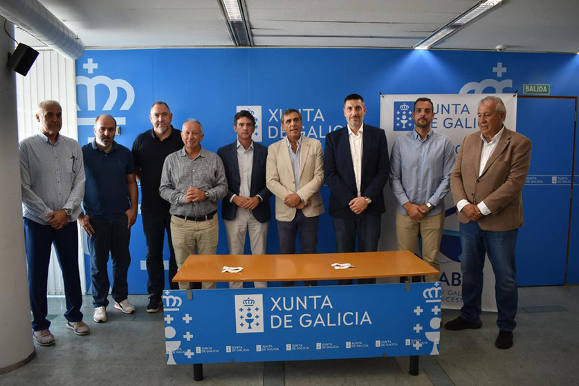 La Delegación Territorial acogió esta mañana el sorteo de emparejamientos de la competición, enfrentando en las semifinales al Río Breogán con el Club Ourense Baloncesto y al Leyma Coruña con el Monbus Obradoiro.