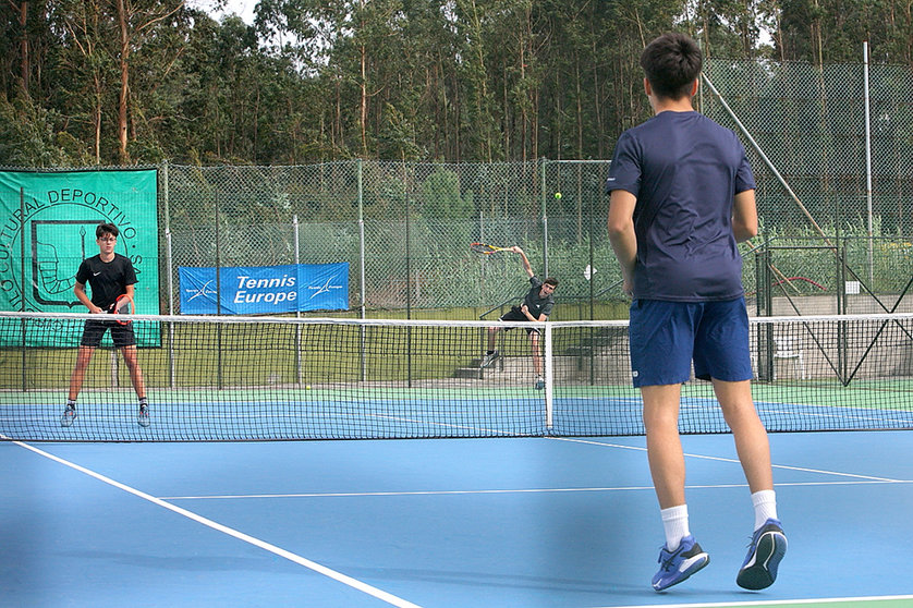 Partido entre Ruibal y Talín contra Gonçalves y Strecht.