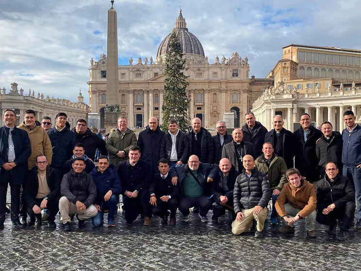 Los seminaristas y formadores del Seminario Interdiocesano Apóstol Santiago.