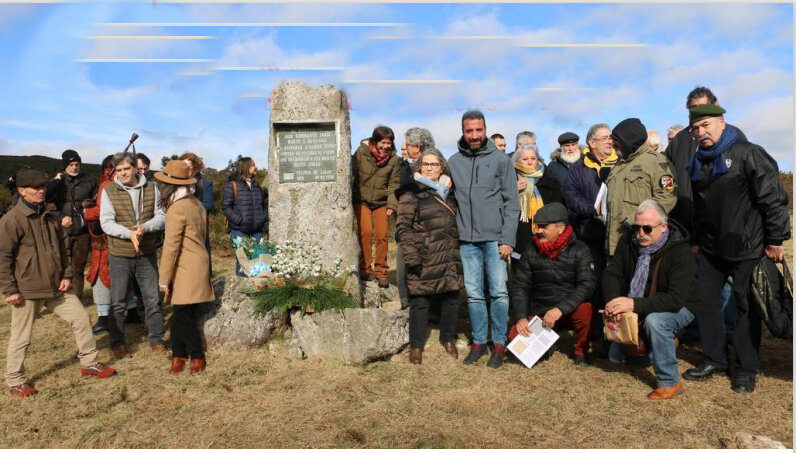 O acto conmemora a loita pola defensa das terras comunitarias fronte á expropiación franquista e rende homenaxe a José Esperante París.