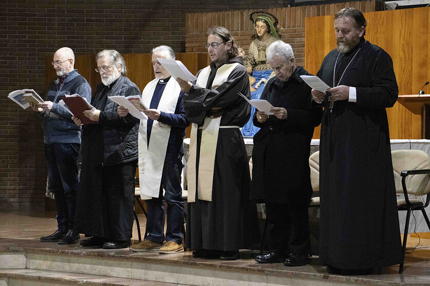 Representantes de diferentes confesiones cristianas durante el encuentro ecuménico en Vigo, 2024. ARCHIVO.