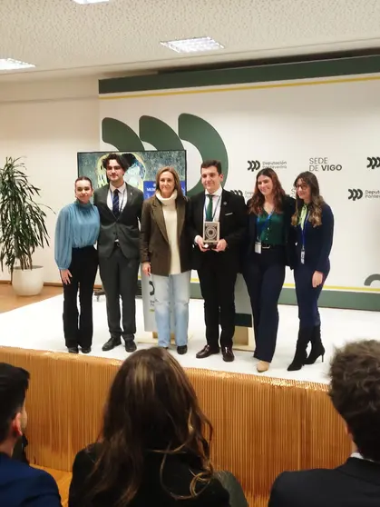 La vicepresidenta Luisa Sánchez clausura en la sede de la Deputación en Vigo el III Torneo Nacional de Debate.